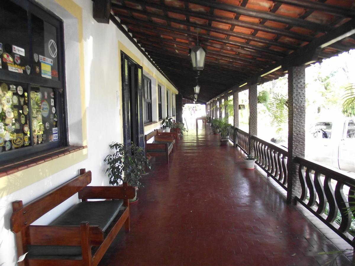 Hotel Miguel Pereira Buitenkant foto