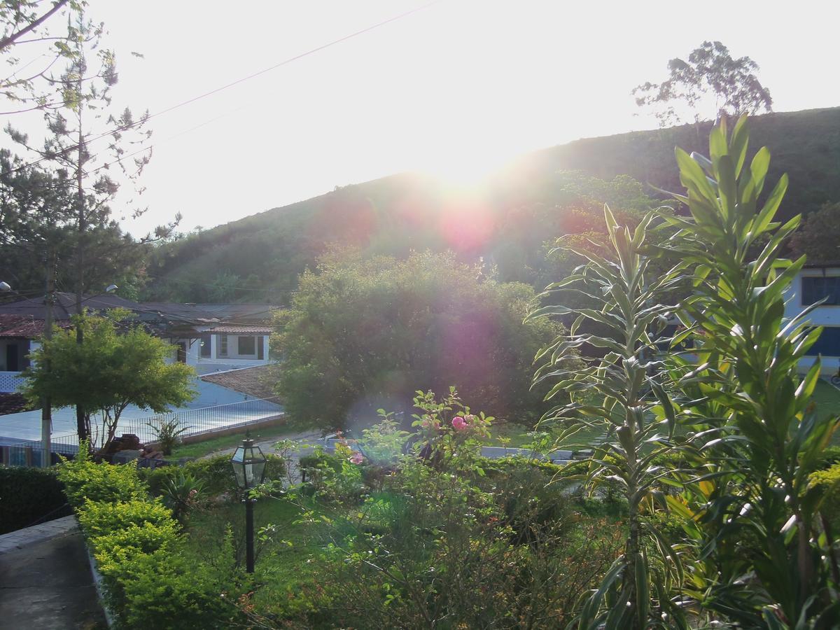Hotel Miguel Pereira Buitenkant foto